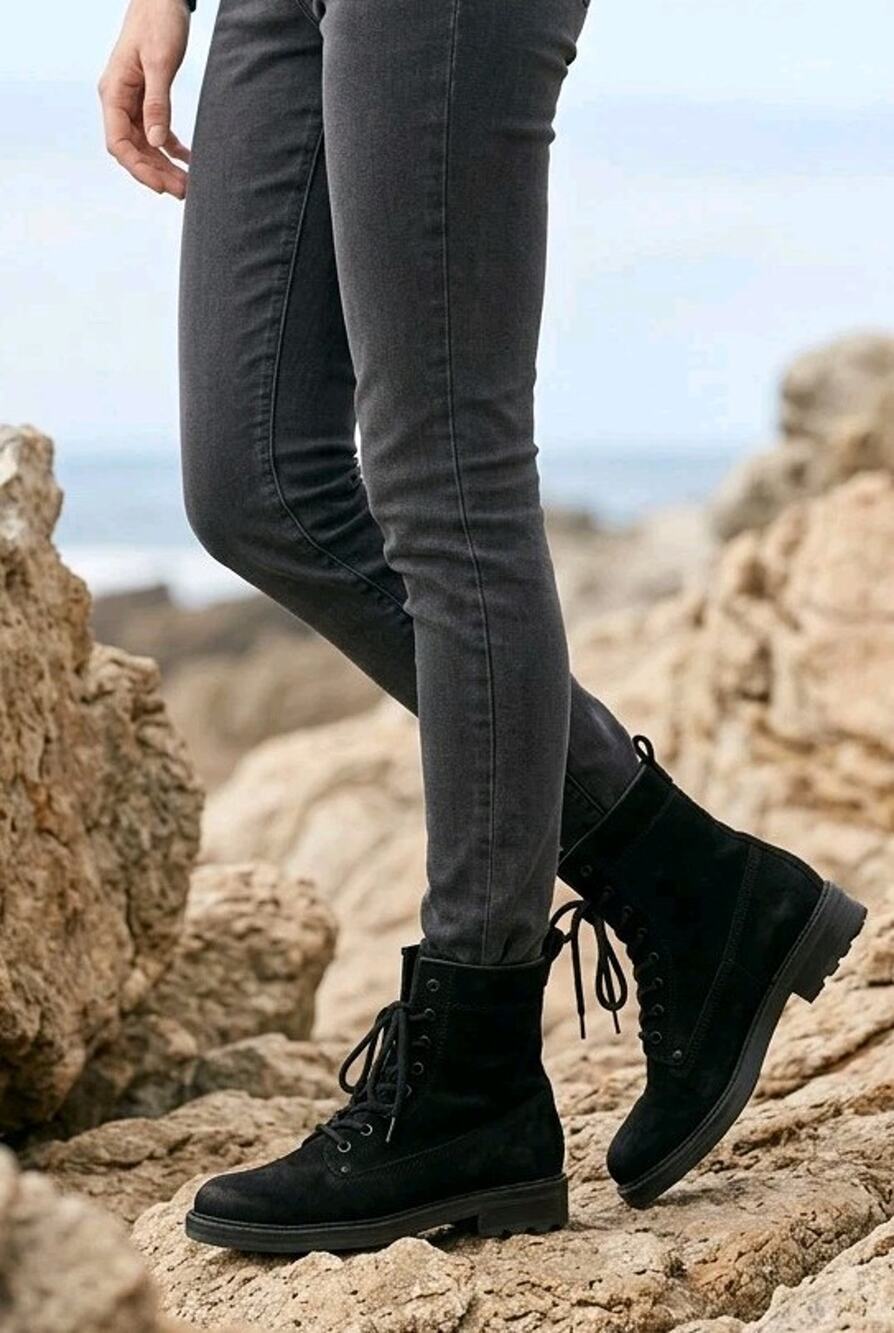 Diesel Combat Boots Womens 7.5 Black Leather Suede D-Throuper Side Zip
